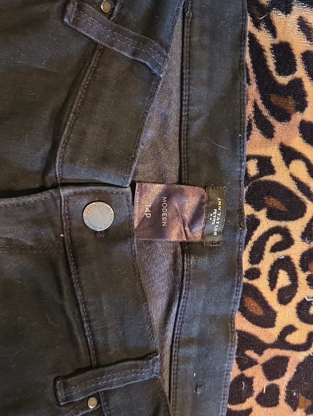 Ann Taylor Modern Fit Black Women's Jeans - Classic Black